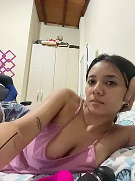 Snapshot of anny_vittar chatting on March 5, 2025, 3:29 pm anny vittar online show from March 5, 2025, 3:29 pm