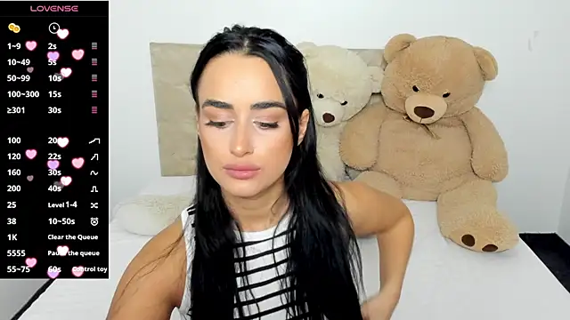 Snapshot of DarcieJane chatting on December 3, 2024, 7:33 pm DarcieJane online show from December 3, 2024, 7:33 pm