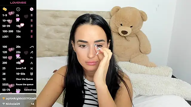 Snapshot of DarcieJane chatting on December 4, 2024, 2:31 am DarcieJane online show from December 4, 2024, 2:31 am