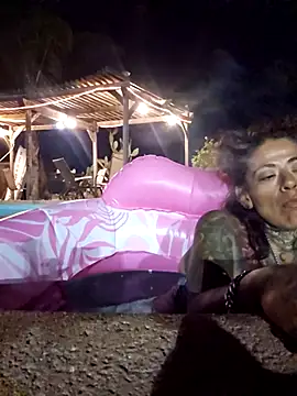 Snapshot of inkdbabz_33 chatting on September 12, 2025, 2:44 am inkdbabz 33 online show from September 12, 2025, 2:44 am