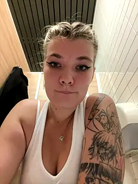 Holy Tereza online show from September 28, 2025, 3:39 pm