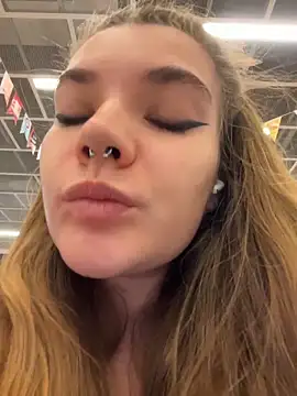 Snapshot of Holy_Tereza chatting on February 7, 2026, 3:05 pm Holy Tereza online show from February 7, 2026, 3:05 pm