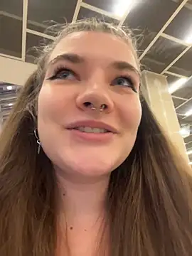 Snapshot of Holy_Tereza chatting on February 24, 2026, 3:43 pm Holy Tereza online show from February 24, 2026, 3:43 pm