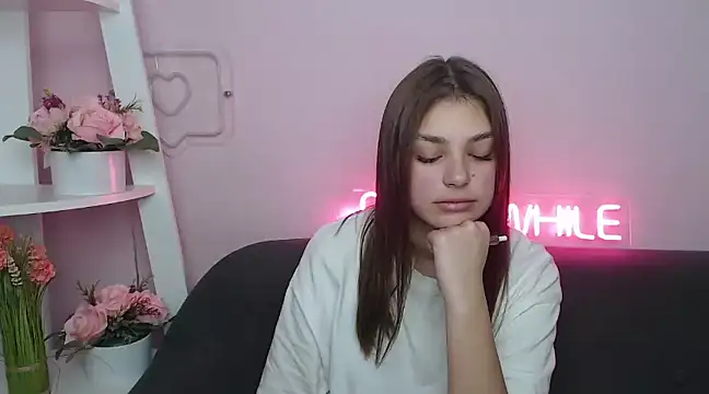 MilanaAngelAs online show from January 12, 2025, 10:45 am