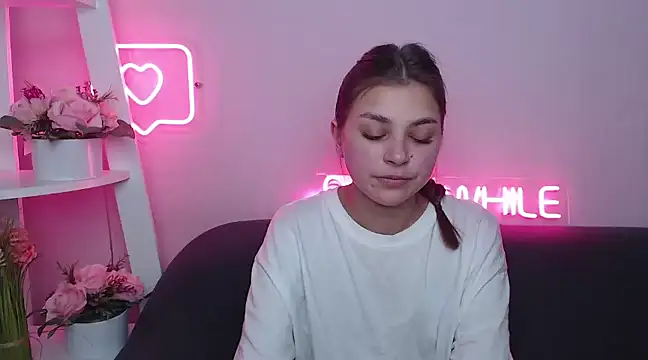 MilanaAngelAs online show from January 13, 2025, 10:25 am