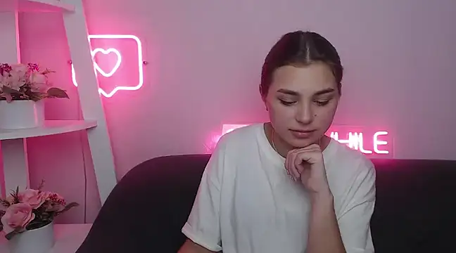 MilanaAngelAs online show from February 1, 2025, 11:43 am