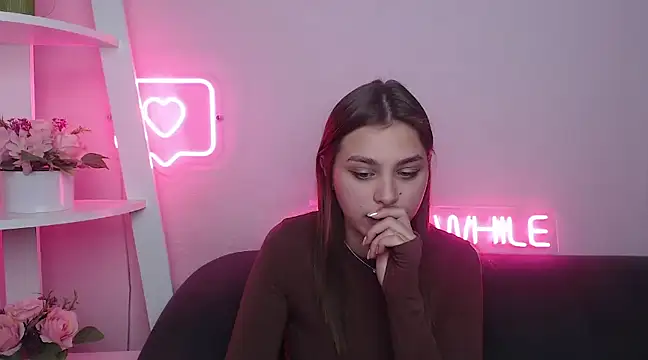 MilanaAngelAs online show from February 7, 2025, 1:53 pm