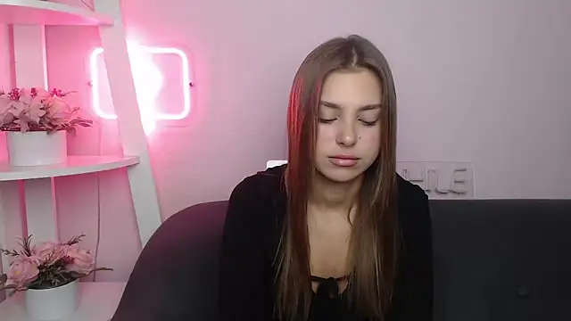 MilanaAngelAs online show from October 13, 2025, 8:31 pm