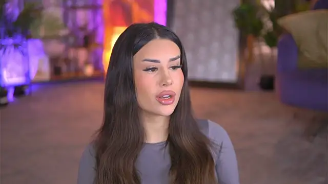 Snapshot of EvaZane chatting on January 5, 2025, 10:43 am EvaZane online show from January 5, 2025, 10:43 am