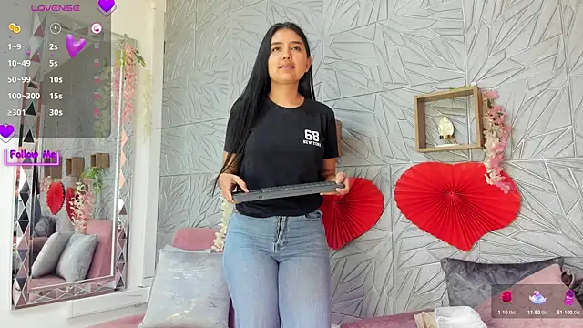 Snapshot of LilithKlain_ chatting on February 24, 2025, 1:21 pm LilithKlain online show from February 24, 2025, 1:21 pm