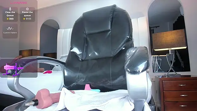 vanity sex online show from December 30, 2024, 2:51 pm