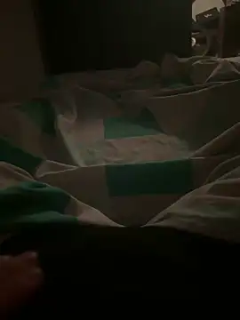 Snapshot of Abspritzerboy21 chatting on December 24, 2024, 12:00 am Abspritzerboy21 online show from December 24, 2024, 12:00 am