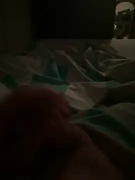 Snapshot of Abspritzerboy21 chatting on December 24, 2024, 3:27 am Abspritzerboy21 online show from December 24, 2024, 3:27 am