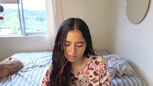 ViolettaSummer online show from November 16, 2025, 8:58 pm