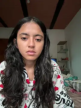 Snapshot of ViolettaSummer chatting on February 25, 2026, 11:53 am ViolettaSummer online show from February 25, 2026, 11:53 am