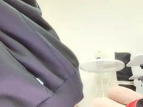 nene teacher online show from February 2, 2025, 2:27 am