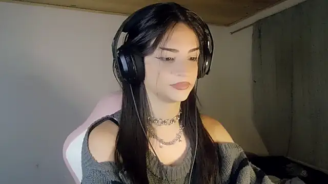 Snapshot of Dollbehavior_ chatting on January 10, 2026, 6:37 am Dollbehavior online show from January 10, 2026, 6:37 am