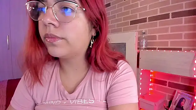 Rousse Collinss online show from December 12, 2024, 11:36 pm