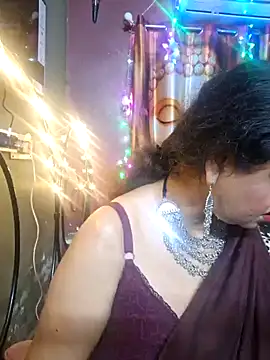 Snapshot of Maaya66 chatting on January 21, 2025, 6:12 pm Maaya66 online show from January 21, 2025, 6:12 pm