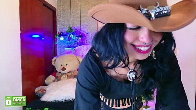 REDHOTTER  online show from February 3, 2026, 7:41 pm