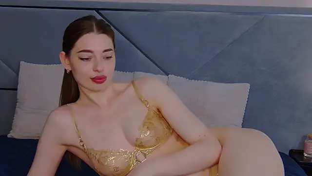 NicoleRosss online show from March 30, 2026, 1:34 pm