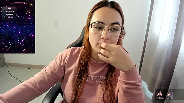 Snapshot of maryluna95 chatting on November 11, 2025, 5:13 pm maryluna95 online show from November 11, 2025, 5:13 pm