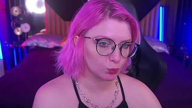 CoolTatis online show from September 15, 2025, 11:21 am