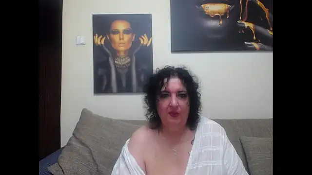 maturekorine online show from May 17, 2026, 10:06 pm