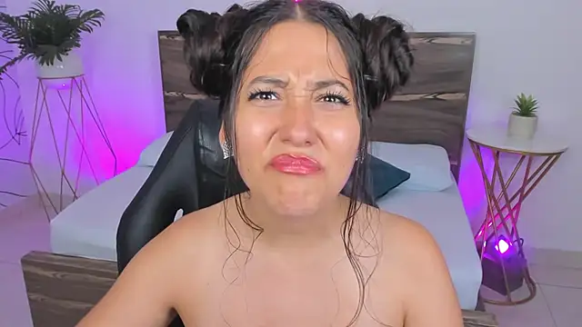 ivette bocelly online show from January 12, 2025, 1:32 am