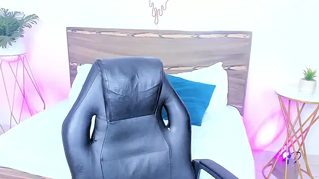 ivette bocelly online show from January 14, 2025, 10:34 pm