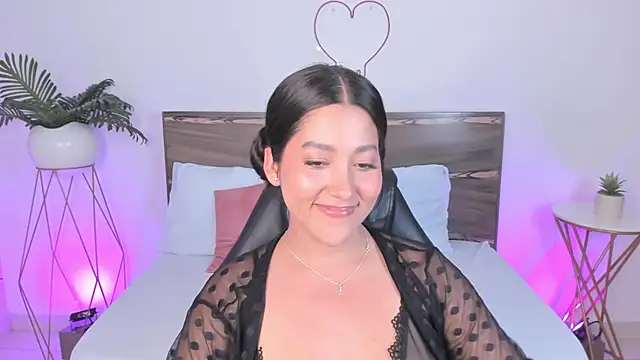 ivette bocelly online show from February 25, 2025, 10:29 pm