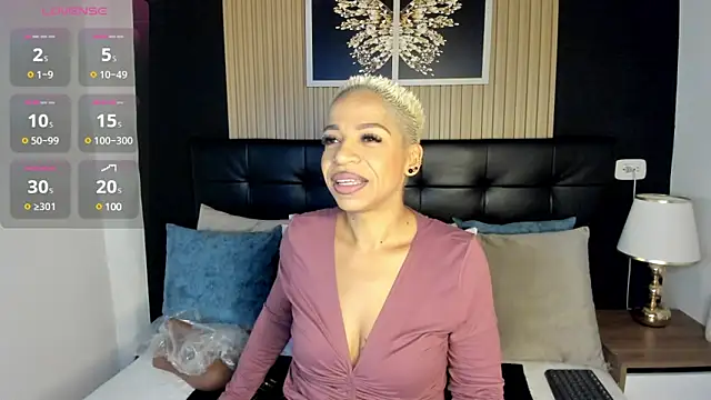 summer night  online show from January 31, 2025, 11:24 am