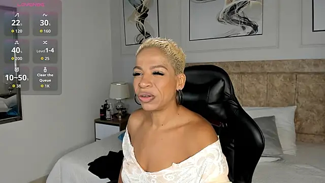 summer night  online show from December 18, 2025, 11:38 am