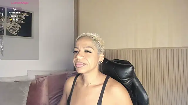 summer night  online show from December 22, 2025, 11:29 am