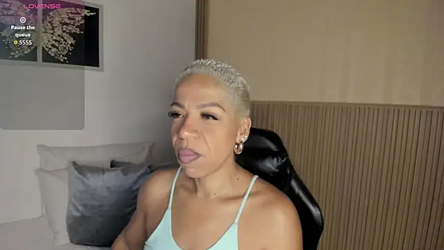 summer night  online show from February 10, 2026, 11:25 am