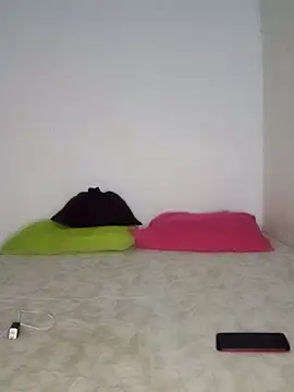 KarameloVzla online show from December 5, 2025, 1:58 am