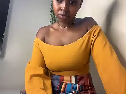 Snapshot of Chocolate_queen2 chatting on June 29, 2026, 4:30 am Chocolate queen2 online show from June 29, 2026, 4:30 am