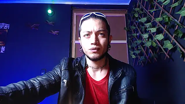 Dicaprioo  online show from October 21, 2025, 3:29 am