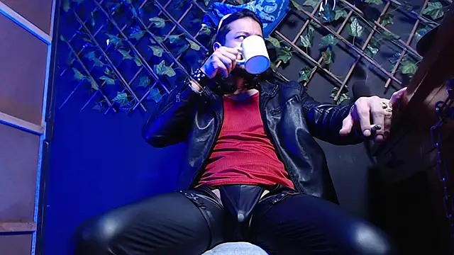 Dicaprioo  online show from December 5, 2025, 4:21 am