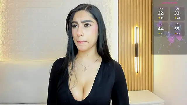 Snapshot of Emily_roux chatting on March 14, 2026, 10:59 pm Emily roux online show from March 14, 2026, 10:59 pm