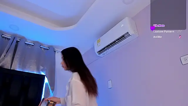 Elsalombardi  online show from December 17, 2025, 12:11 pm