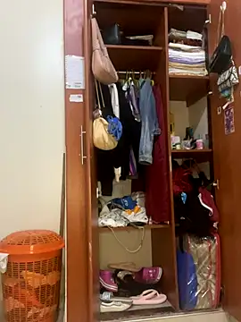 sweet18creamybigpussy online show from September 28, 2025, 11:21 pm