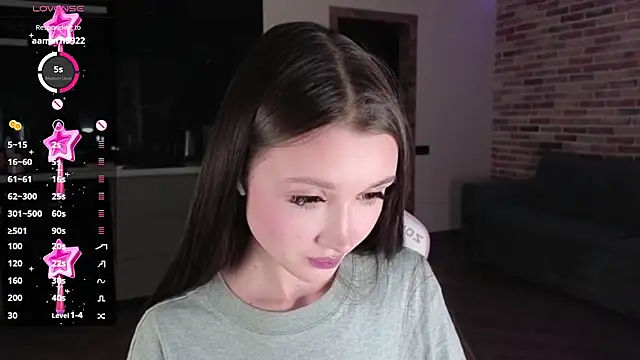 Snapshot of sweetiebones chatting on December 15, 2024, 3:09 pm sweetiebones online show from December 15, 2024, 3:09 pm