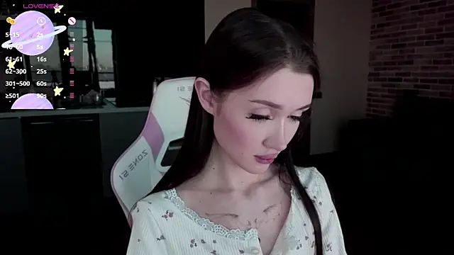 Snapshot of sweetiebones chatting on February 7, 2025, 3:45 am sweetiebones online show from February 7, 2025, 3:45 am