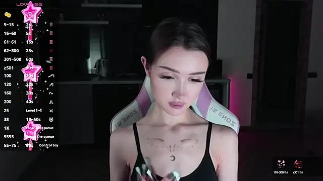 Snapshot of sweetiebones chatting on March 17, 2025, 12:46 pm sweetiebones online show from March 17, 2025, 12:46 pm