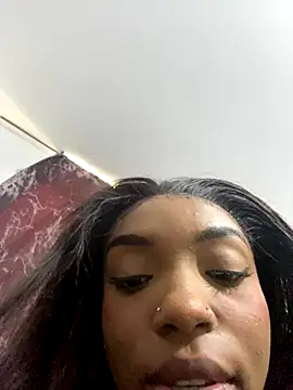 CahitlinBell online show from October 19, 2025, 1:56 pm