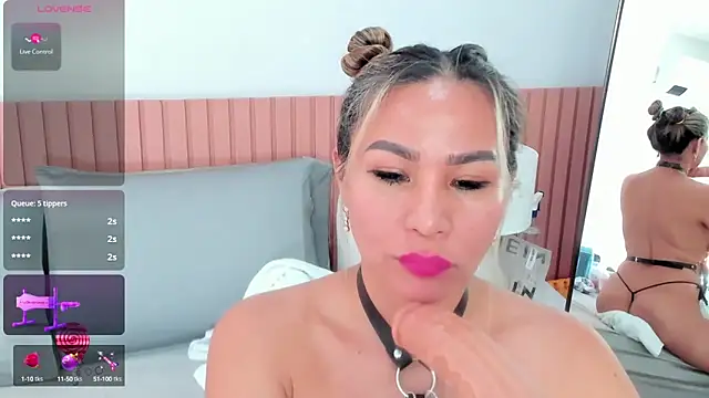 Snapshot of katia_expensive chatting on March 19, 2025, 2:35 pm katia expensive online show from March 19, 2025, 2:35 pm