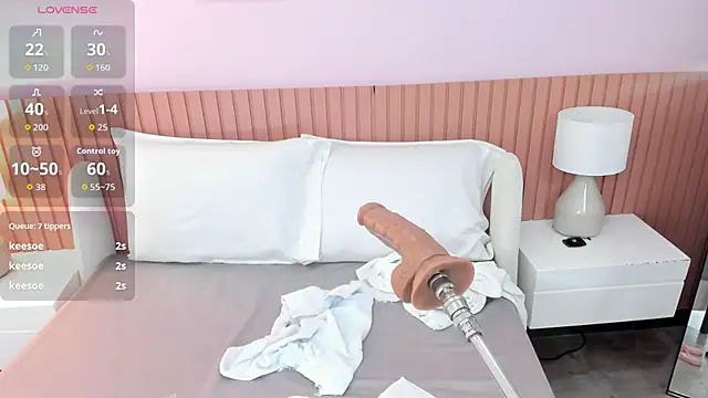 Snapshot of katia_expensive chatting on October 1, 2025, 11:38 am katia expensive online show from October 1, 2025, 11:38 am