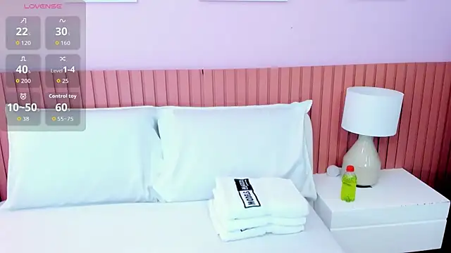 Snapshot of katia_expensive chatting on October 21, 2025, 11:11 am katia expensive online show from October 21, 2025, 11:11 am