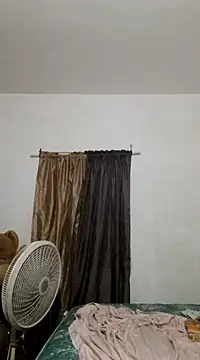 Snapshot of Dj-yefri-pauta chatting on December 6, 2024, 10:41 pm Dj-yefri-pauta online show from December 6, 2024, 10:41 pm